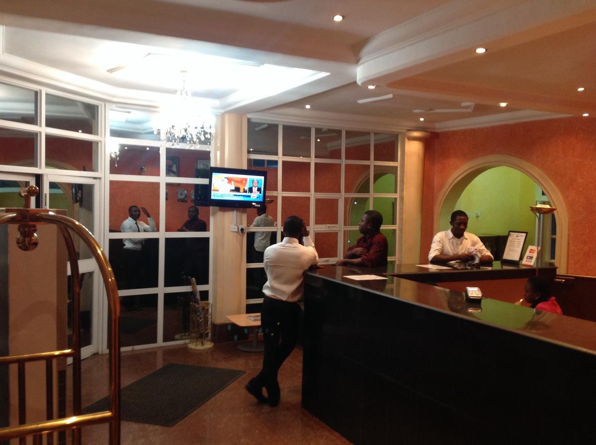 Toprate Luxury Hotel Owerri Extérieur photo